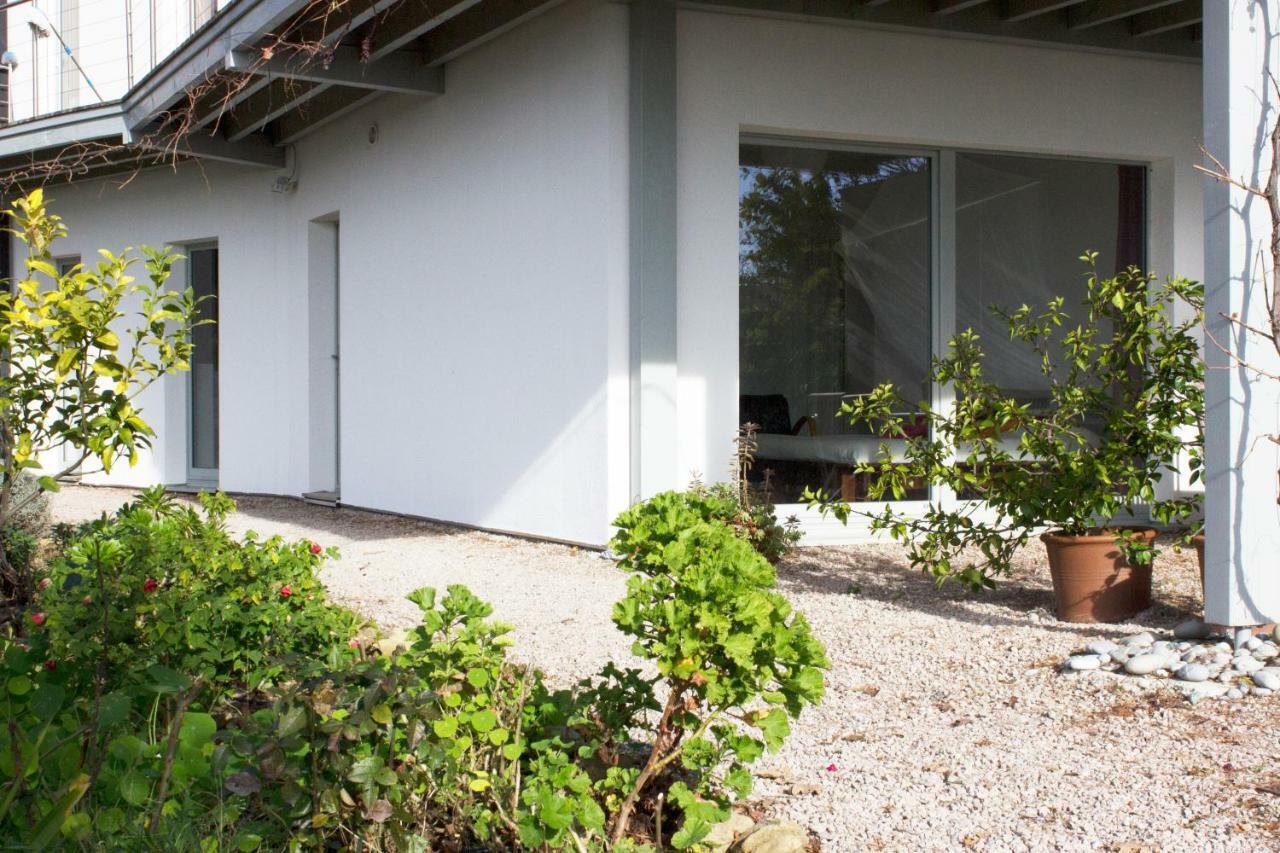 456 Chemin De La Pinède Appartement *