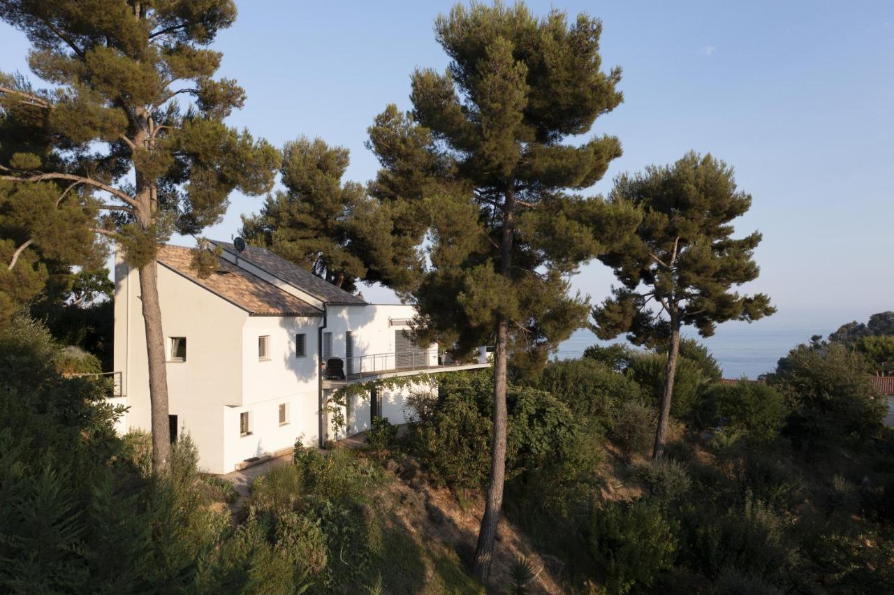 Appartement 456 Chemin De La Pinede Menton