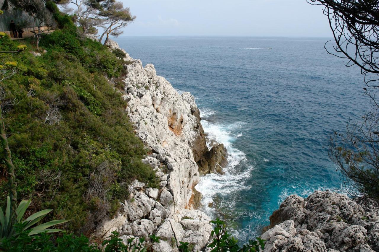 456 Chemin De La Pinede Menton